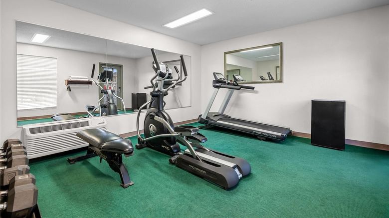 <b>Baymont Inn & Suites Tuscaloosa Health</b>. Images powered by <a href="https://iceportal.shijigroup.com/" title="IcePortal" target="_blank">IcePortal</a>.