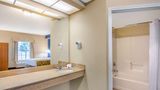 Baymont Inn & Suites Jacksonville Room