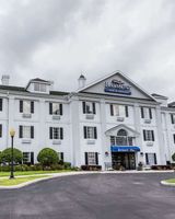 Baymont Inn & Suites Lakeland