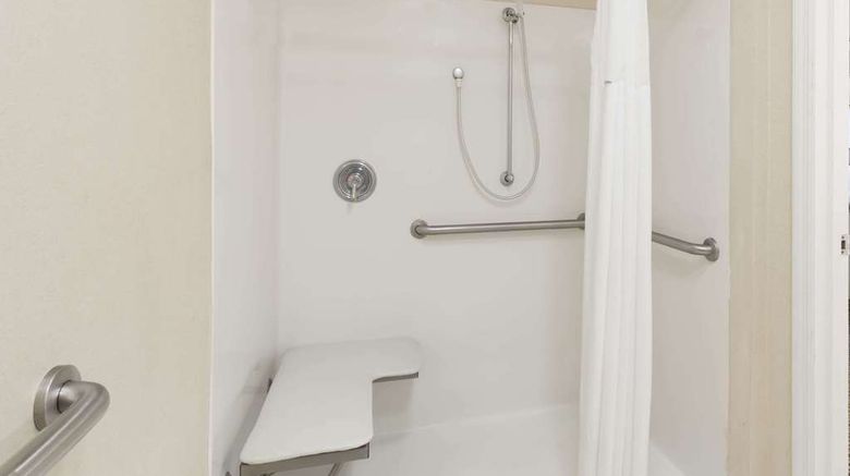 <b>Baymont Inn & Suites Lakeland Room</b>. Images powered by <a href="https://iceportal.shijigroup.com/" title="IcePortal" target="_blank">IcePortal</a>.