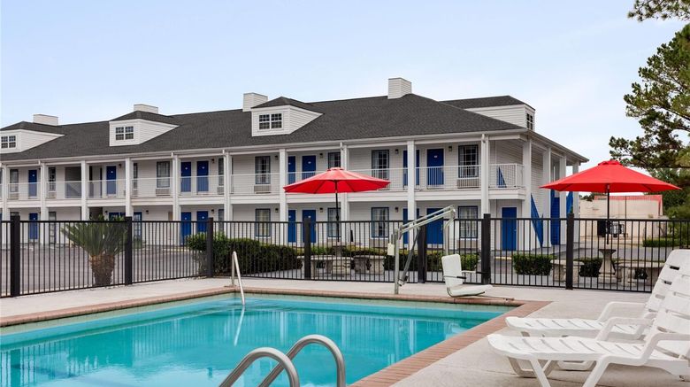 <b>Baymont Inn & Suites Albany, Albany Mall Pool</b>. Images powered by <a href="https://iceportal.shijigroup.com/" title="IcePortal" target="_blank">IcePortal</a>.