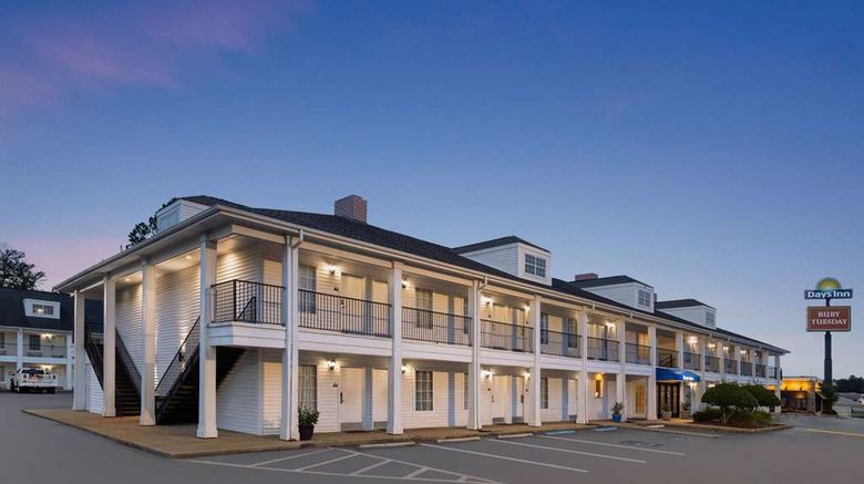 <b>Days Inn Americus Exterior</b>. Images powered by <a href="https://iceportal.shijigroup.com/" title="IcePortal" target="_blank">IcePortal</a>.