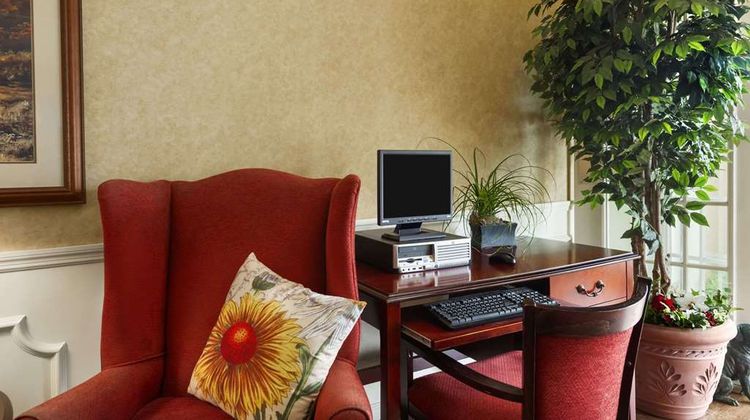 Baymont Inn & Suites Dublin Lobby