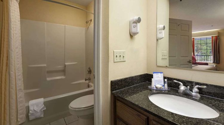 Baymont Inn & Suites Dublin Room