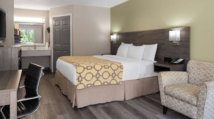 Baymont Inn & Suites Kingsland Room