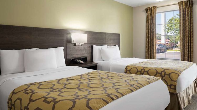 Baymont Inn & Suites Kingsland Room