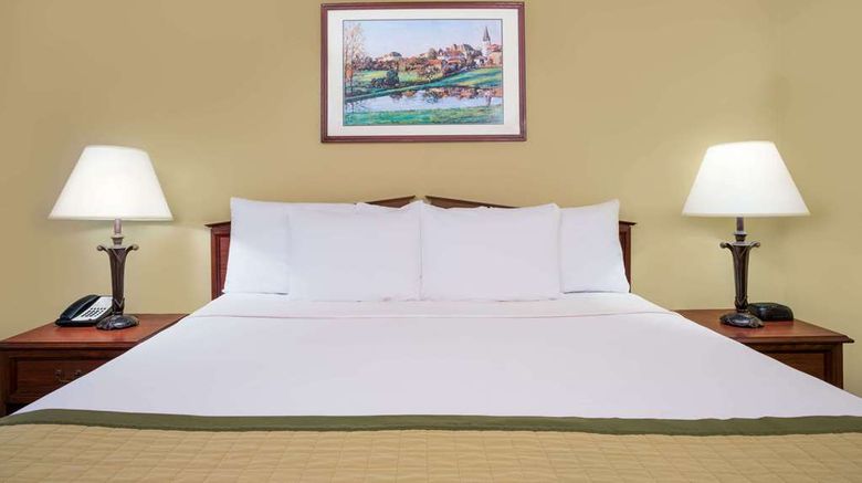 <b>Baymont Inn & Suites Thomasville Room</b>. Images powered by <a href="https://iceportal.shijigroup.com/" title="IcePortal" target="_blank">IcePortal</a>.