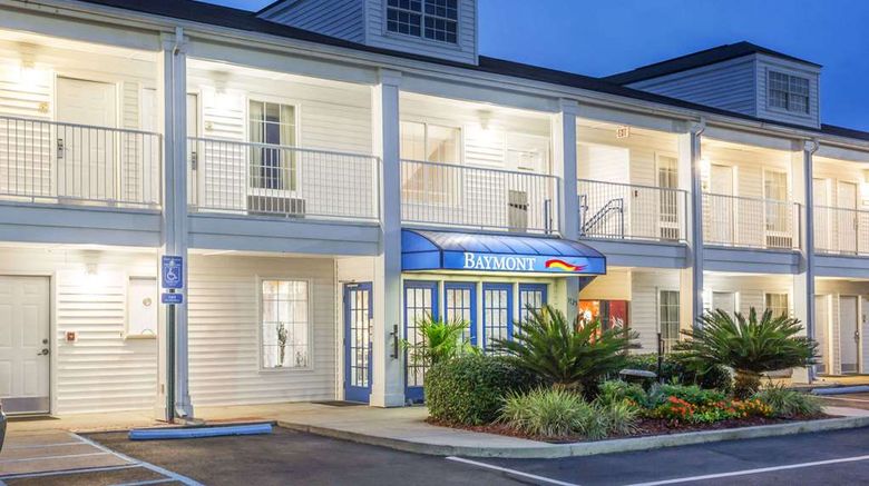 Baymont Inn  and  Suites Valdosta Exterior. Images powered by <a href="https://iceportal.shijigroup.com" target="_blank" rel="noopener">Ice Portal</a>.