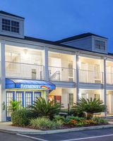 Baymont Inn & Suites Valdosta