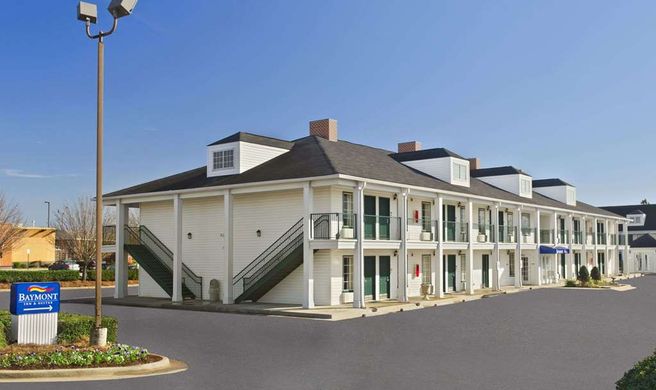 Baymont Inn & Suites Warner Robins Exterior