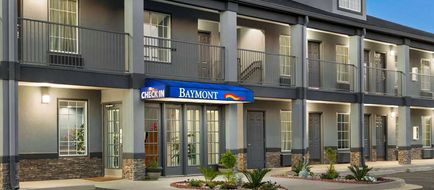 Baymont Inn & Suites Warner Robins Exterior
