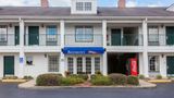 Baymont Inn & Suites Waycross Exterior