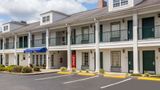 Baymont Inn & Suites Waycross Exterior