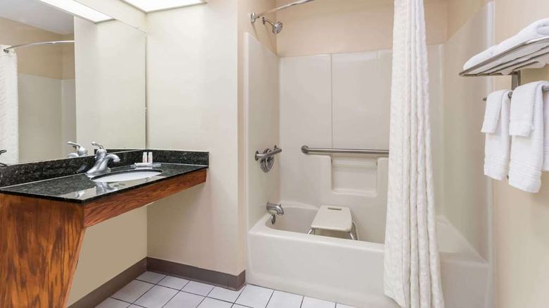 <b>Baymont Inn & Suites Waycross Room</b>. Images powered by <a href="https://iceportal.shijigroup.com/" title="IcePortal" target="_blank">IcePortal</a>.