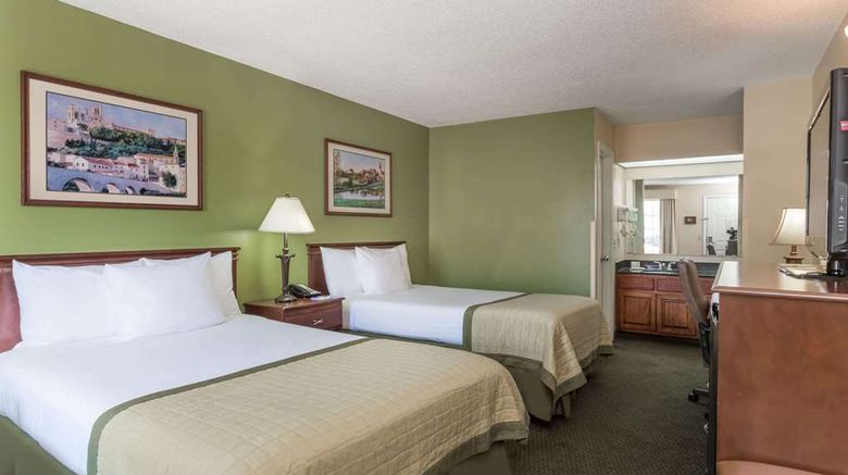 <b>Baymont Inn & Suites Waycross Room</b>. Images powered by <a href="https://iceportal.shijigroup.com/" title="IcePortal" target="_blank">IcePortal</a>.