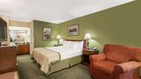 Baymont Inn & Suites Waycross Suite