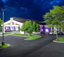 Baymont Inn & Suites Elkhart Exterior