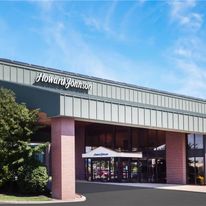 Howard Johnson by Wyndham Evansville E.