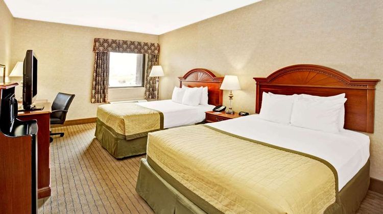 Baymont Inn & Suites Indianapolis West Room