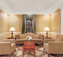 Baymont Inn & Suites, Pearl Lobby