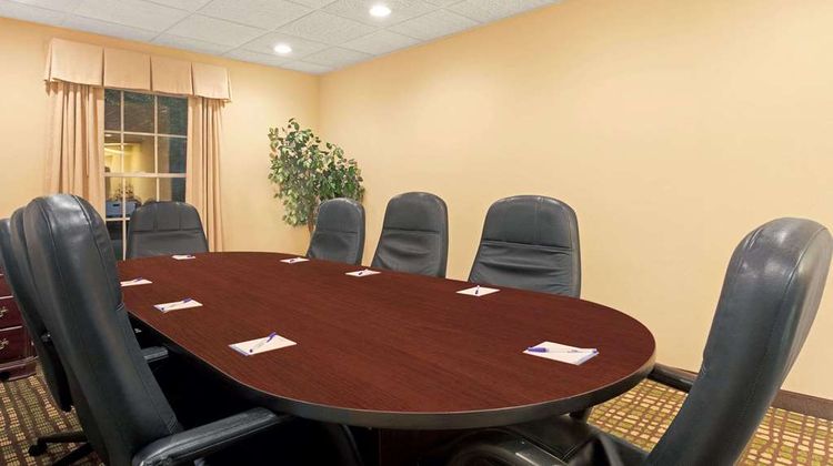 Baymont Inn & Suites, Pearl Meeting