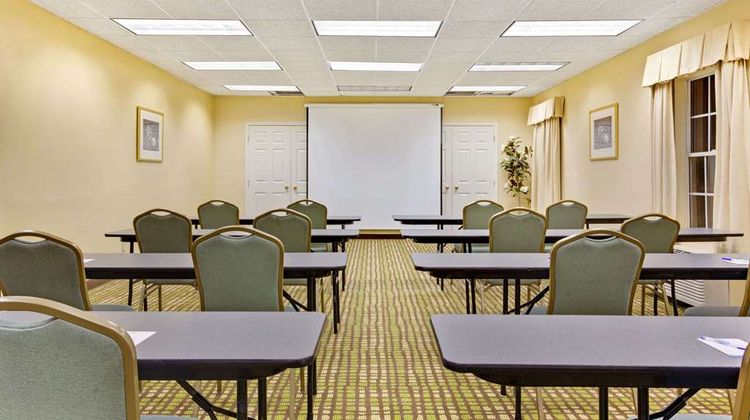 Baymont Inn & Suites, Pearl Meeting