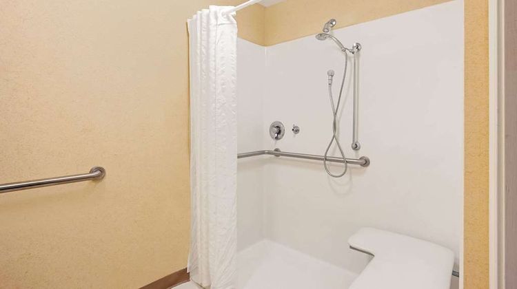 Baymont Inn & Suites, Pearl Room