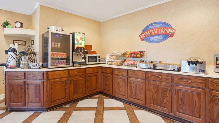 Baymont Inn & Suites, Pearl Other