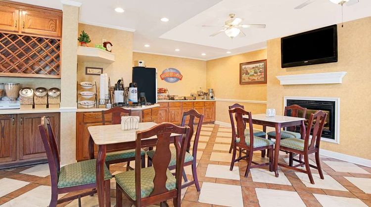 Baymont Inn & Suites, Pearl Other