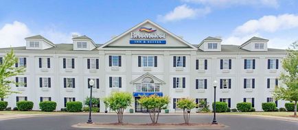 Baymont Inn & Suites, Pearl Exterior