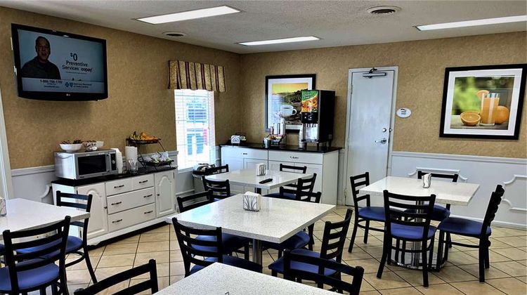 Baymont Inn & Suites Eden Restaurant