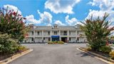 Baymont Inn & Suites, Forest City Exterior
