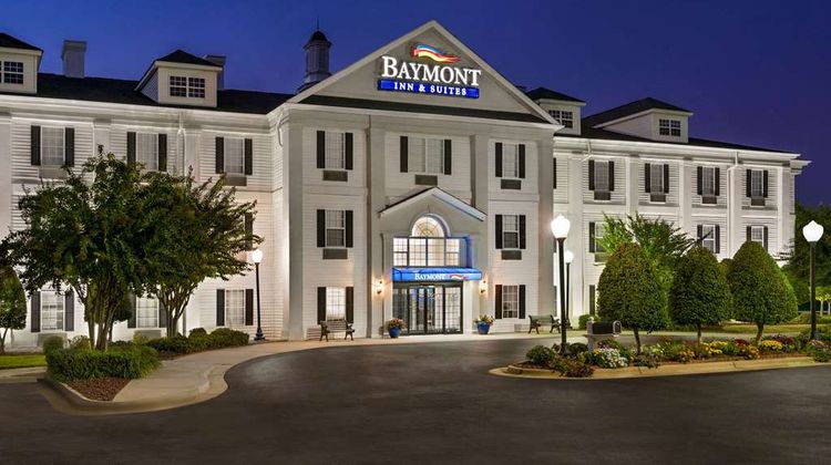 Baymont Inn & Suites Henderson Oxford Exterior