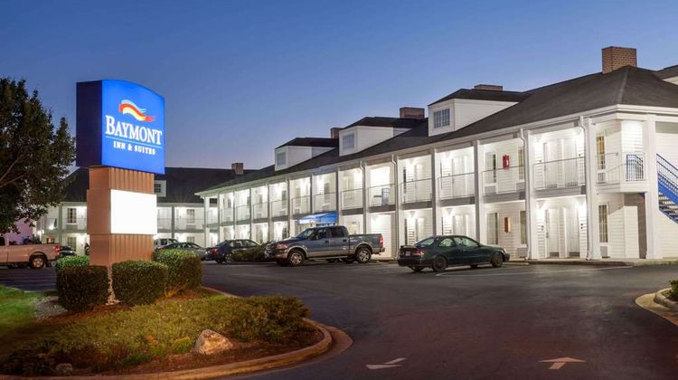 Baymont Inn & Suites, Hickory Exterior