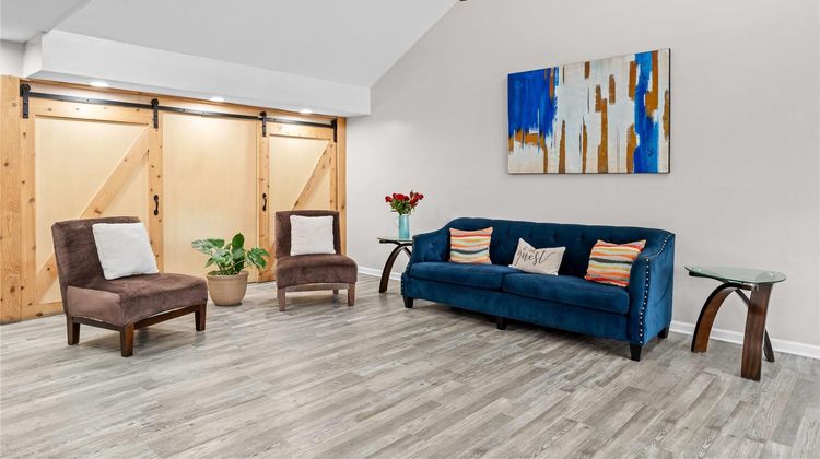 Baymont Inn & Suites Sanford Lobby