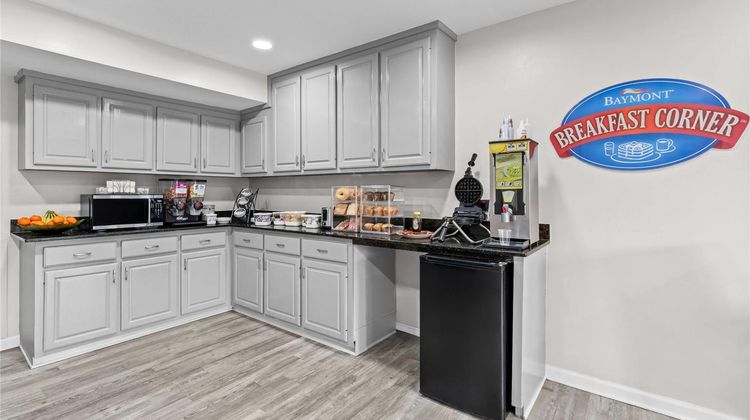 Baymont Inn & Suites Sanford Other