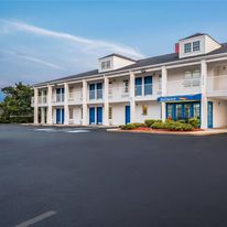 Baymont Inn & Suites Sanford