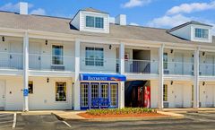 Baymont Inn & Suites Smithfield