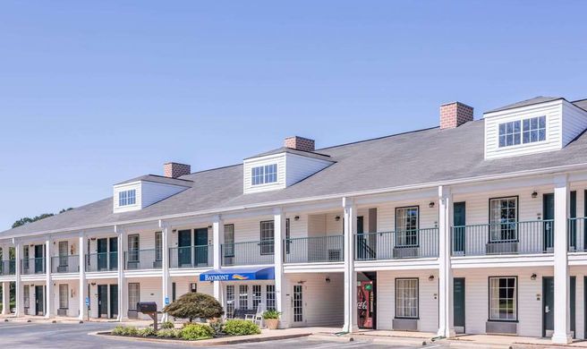 Baymont Inn & Suites, Duncan Exterior