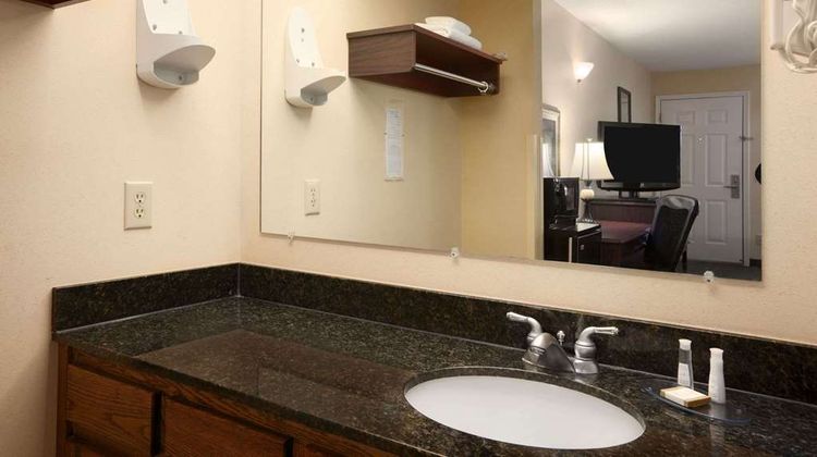Baymont Inn & Suites Gaffney Room