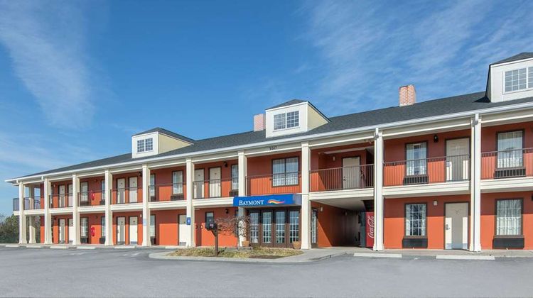 Baymont Inn & Suites Cleveland Exterior
