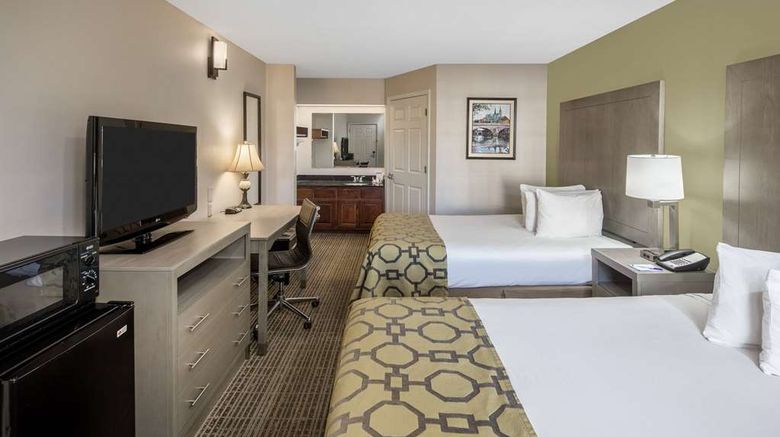 <b>Baymont Inn & Suites Cleveland Room</b>. Images powered by <a href="https://iceportal.shijigroup.com/" title="IcePortal" target="_blank">IcePortal</a>.