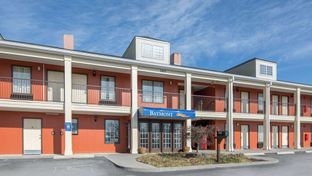 Baymont Inn & Suites Cleveland