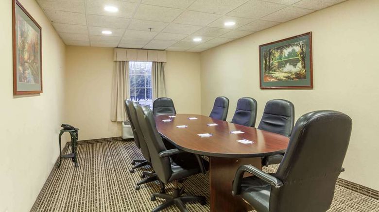 <b>Baymont Inn & Suites Columbia/Maury Meeting</b>. Images powered by <a href="https://iceportal.shijigroup.com/" title="IcePortal" target="_blank">IcePortal</a>.