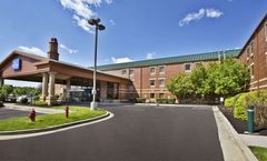 Baymont Inn & Suites Cedar Bluff