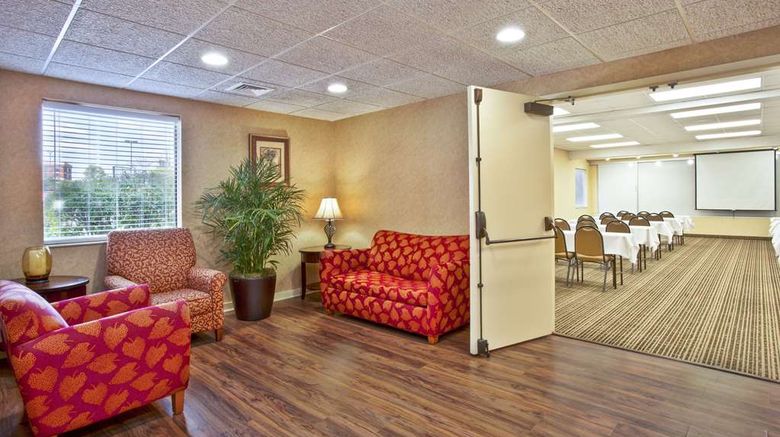 <b>Baymont Inn & Suites Cedar Bluff Meeting</b>. Images powered by <a href="https://iceportal.shijigroup.com/" title="IcePortal" target="_blank">IcePortal</a>.