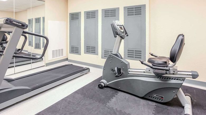 <b>Super 8 Sault Ste. Marie Health</b>. Images powered by <a href="https://iceportal.shijigroup.com/" title="IcePortal" target="_blank">IcePortal</a>.