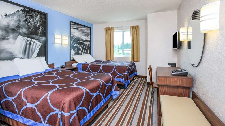 <b>Super 8 Sault Ste. Marie Room</b>. Images powered by <a href="https://iceportal.shijigroup.com/" title="IcePortal" target="_blank">IcePortal</a>.