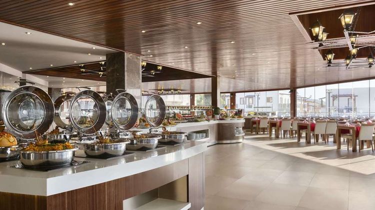 Ramada Resort Akbuk Restaurant