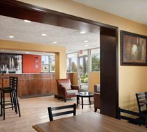 Super 8 Jackson Lobby